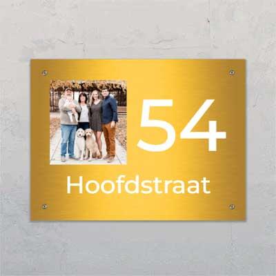 Foto en huisnummer - Gepersonaliseerd deurbord