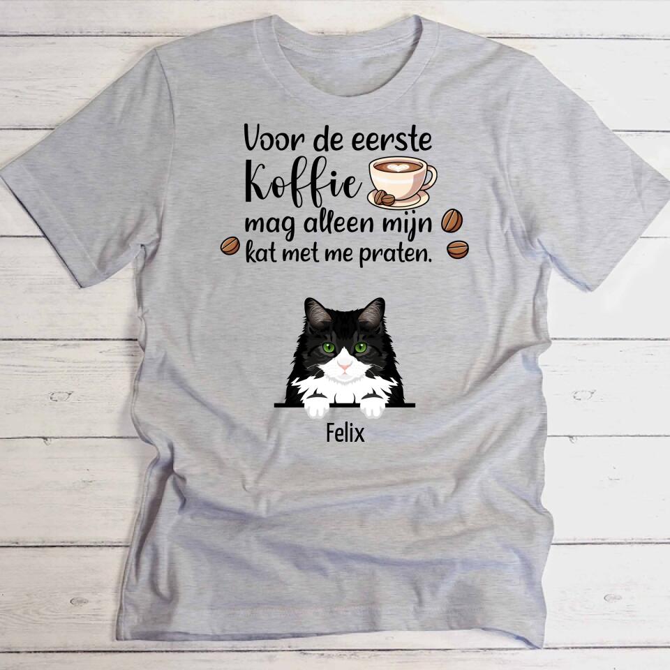 Eerste koffie en katten - Gepersonaliseerde T-Shirt