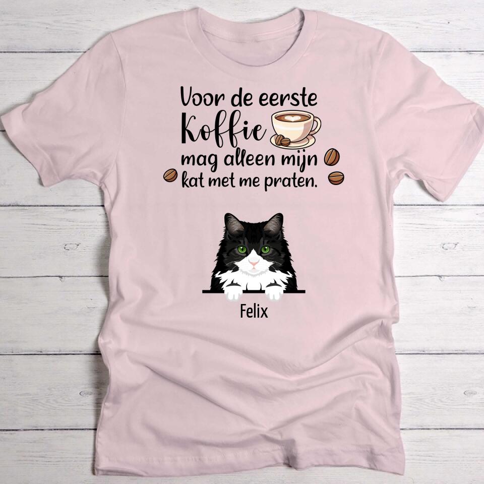 Eerste koffie en katten - Gepersonaliseerde T-Shirt