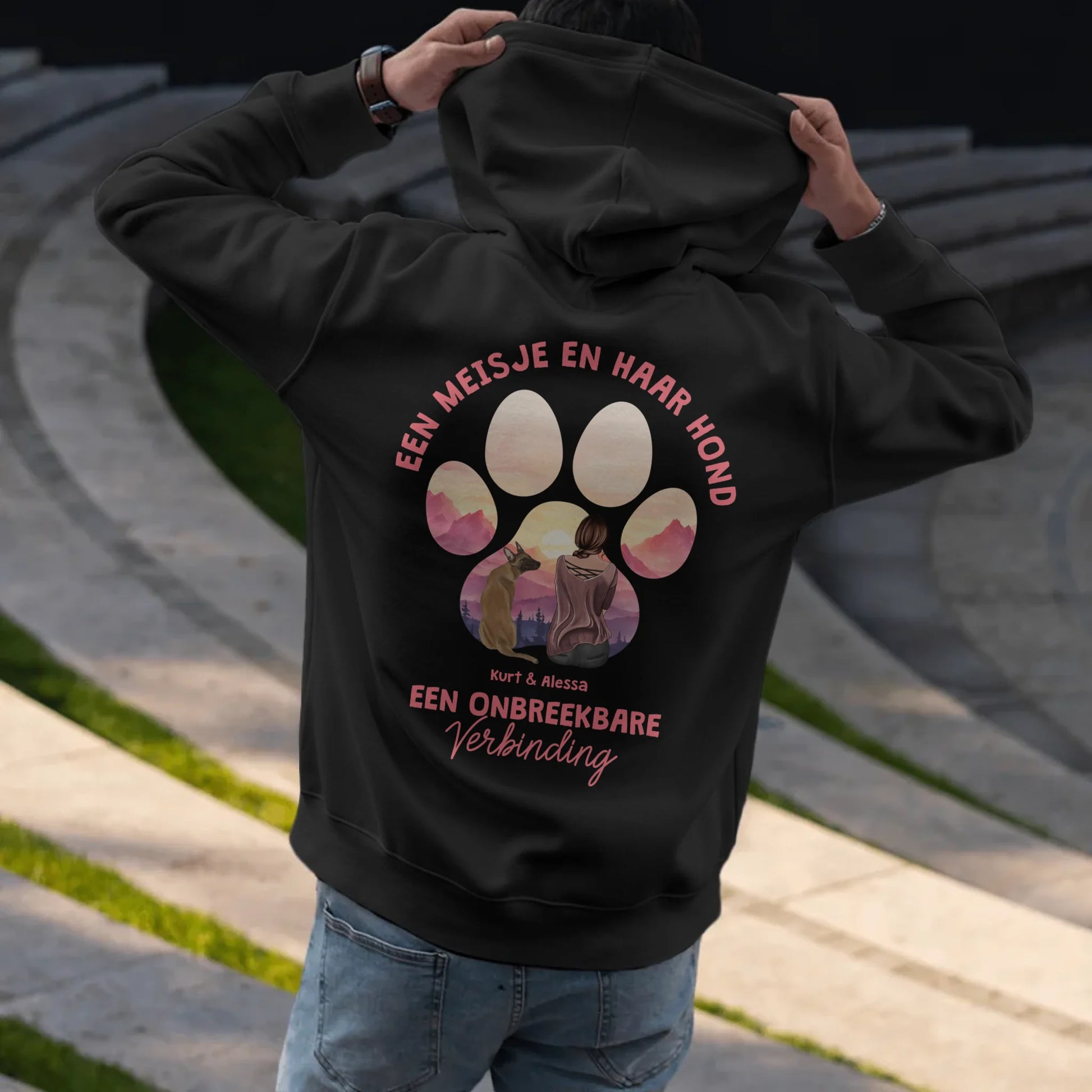Man putting on hoodie - Black