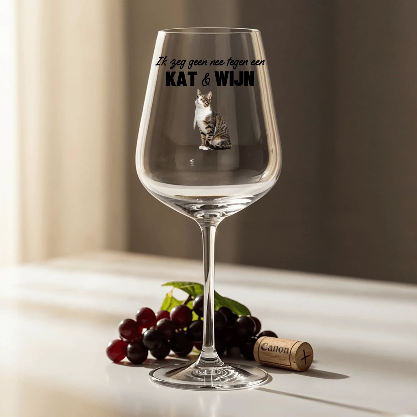 Ik zeg geen nee tegen een kat en wijn - Gepersonaliseerde wijnglas