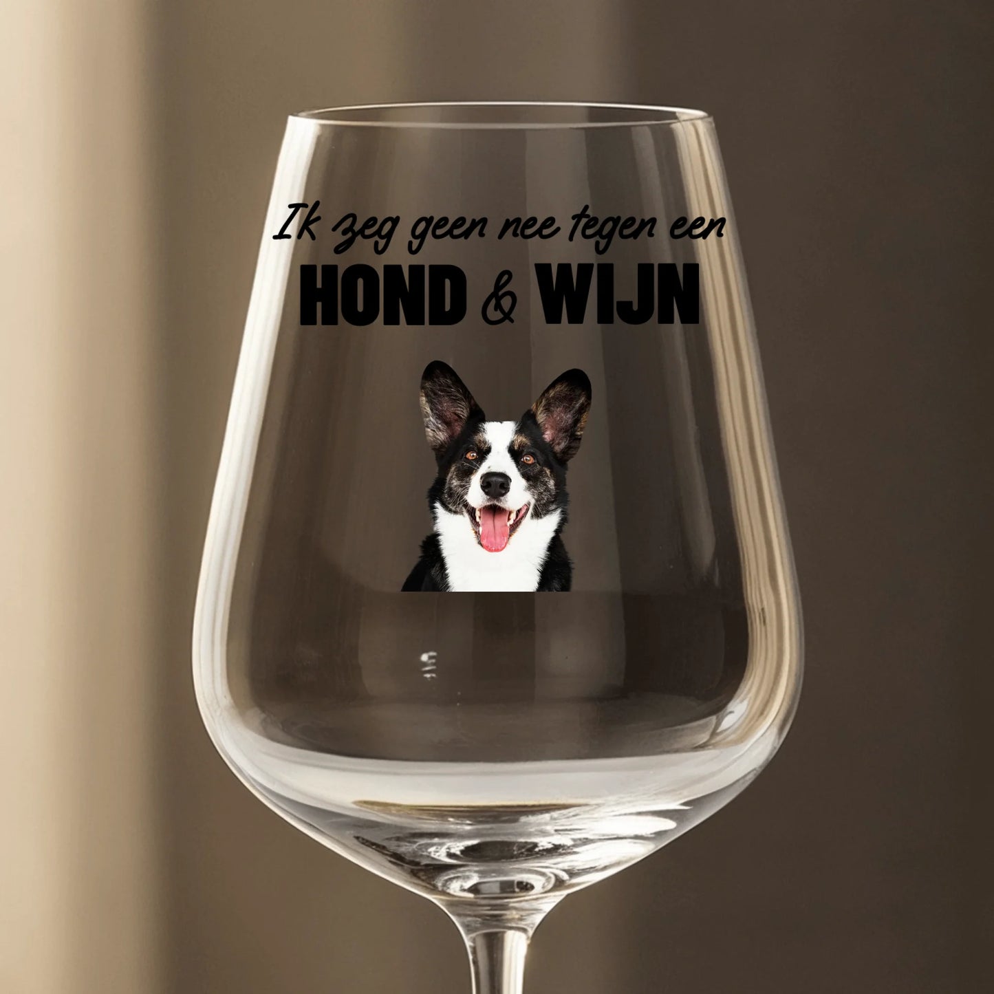 Ik zeg geen nee tegen een hond en wijn - Gepersonaliseerde wijnglas